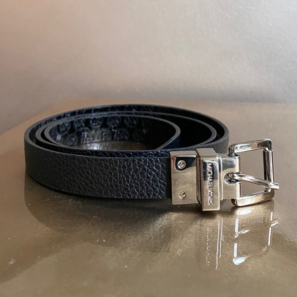 Michael Kors Reversible patent leather matte belt